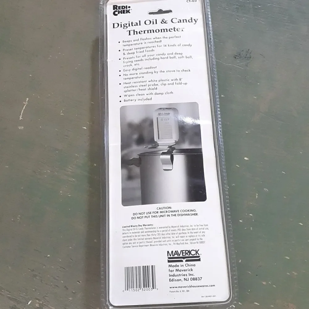‎Redi check digital oil and candy thermometer.